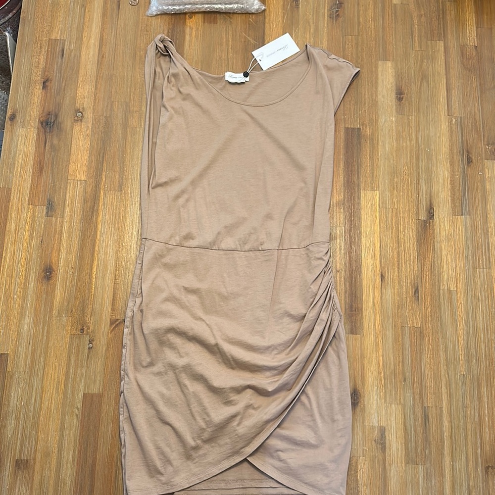 Small new “Lovers + Friends” summer cotton dress.